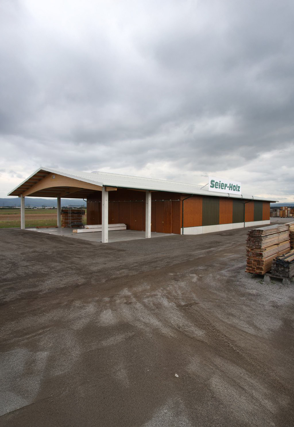 2005 Eröffnung des Holz-Platzhandels