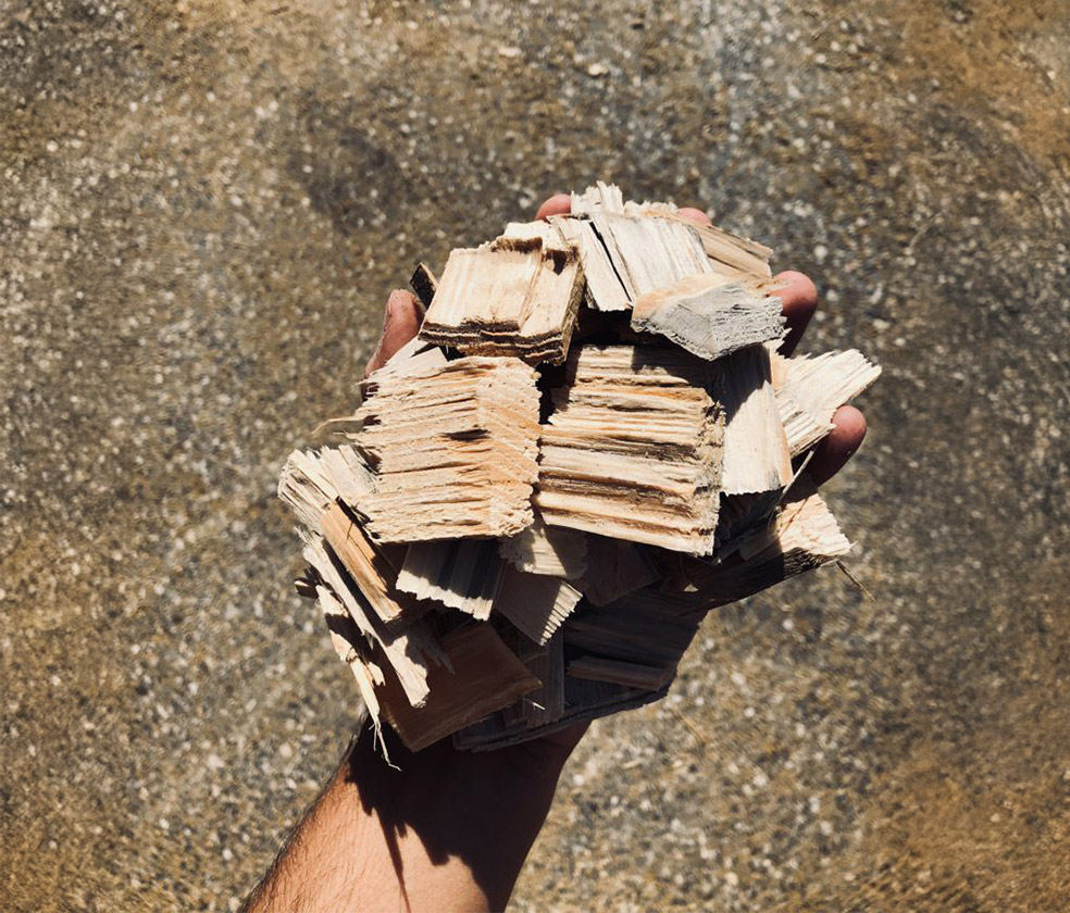 Handvoll Hackgut Handvoll Hackgut